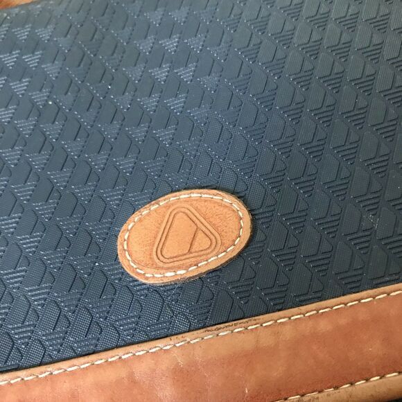 Liz Claiborne Vintage Crossbody Purse - Blue Faux Leather Bag With Tan Accents - Picture 2 of 7